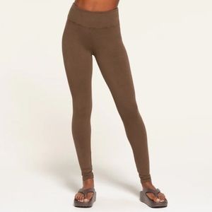 NWT Skims leggings